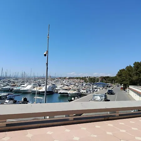4 Pers - 2 Espaces Nuit - Piscine & Parking Apartment Saint-Raphael (Var)
