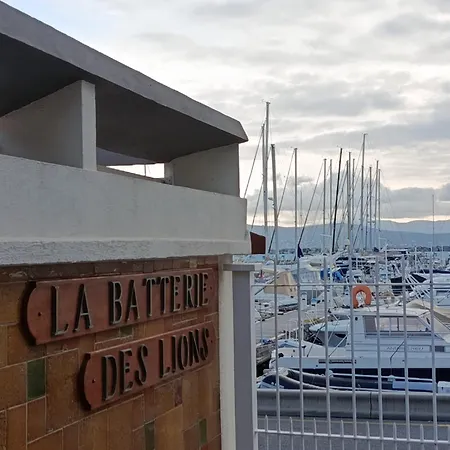 4 Pers - 2 Espaces Nuit - Piscine & Parking Saint-Raphael (Var)